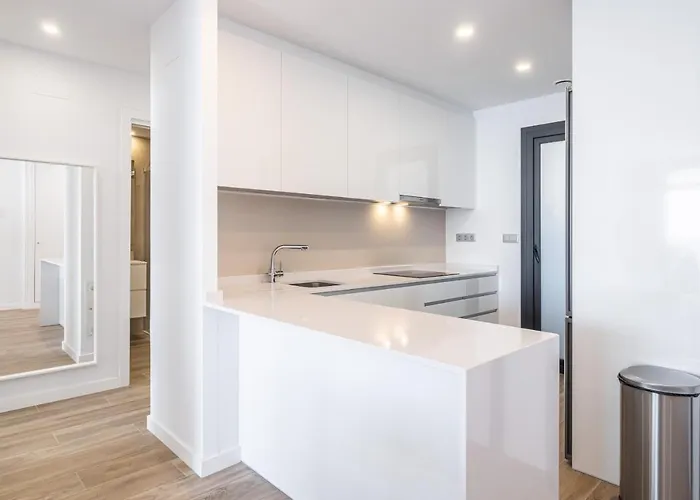 Sunset Cliffs Deluxe 1054 Poniente