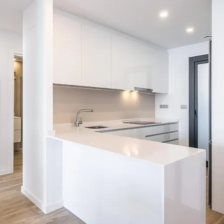 Sunset Cliffs Deluxe 1054 Poniente